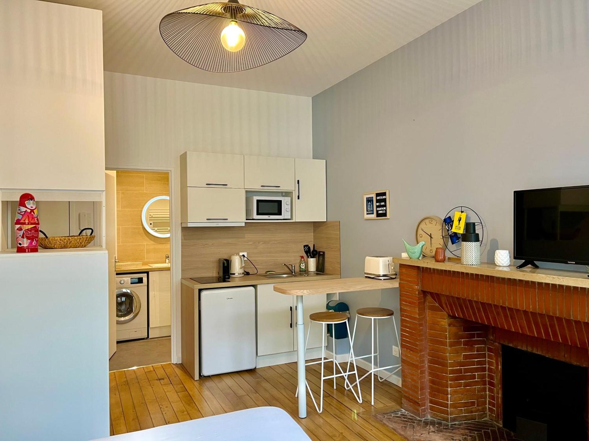 Suite Clovis - 1 แร็งส์ ภายนอก รูปภาพ